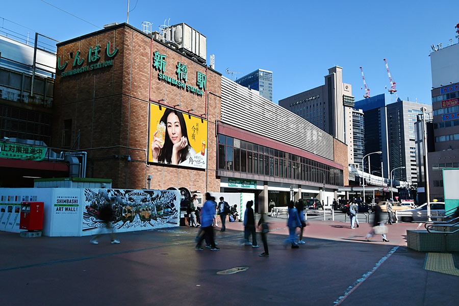 100年後の新橋駅